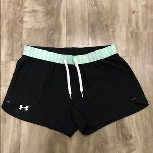 Under Armour shorts Small